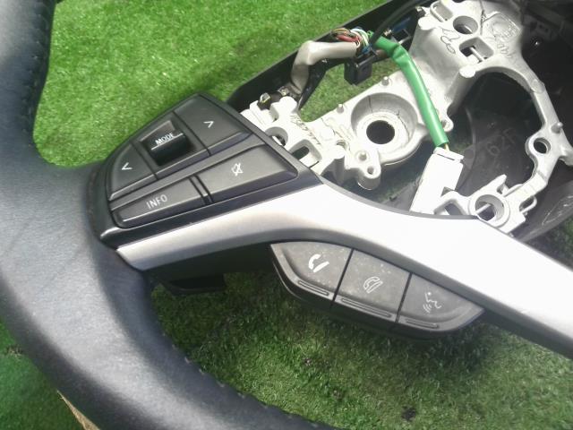 【中古】クロスビー DAA-MN71S ステアリングホイール ハンドル 48110-62RL1-GJL 自社品番250568 DWY