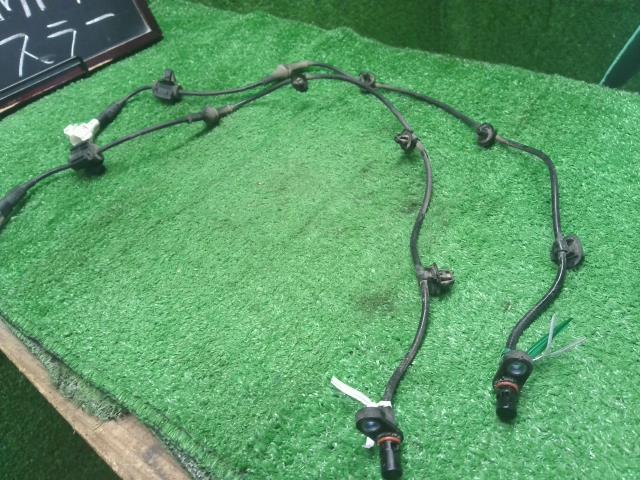 【中古】ハスラー DAA-MR41S 左右リアＡＢＳセンサー 56310-82K11 自社品番250570 B3W
