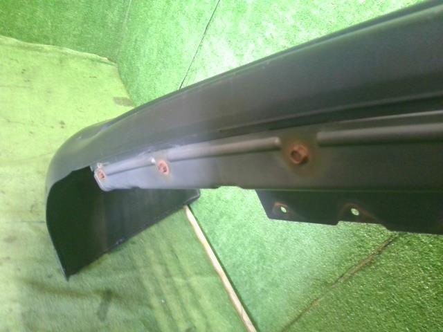 【中古】NV350キャラバン LDF-CW8E26 フロントバンパー 62022-3XA0H 自社品番250571 QM1