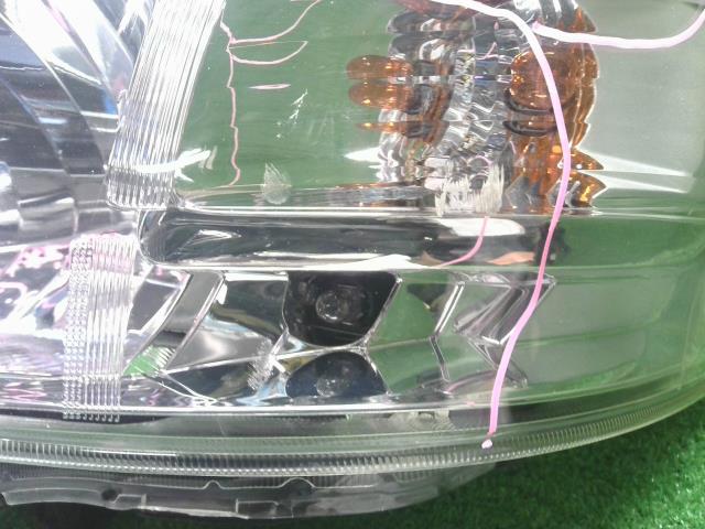 【中古】NV350キャラバン LDF-CW8E26 左ヘッドランプ ライト 26060-3XA1C 自社品番250571 QM1