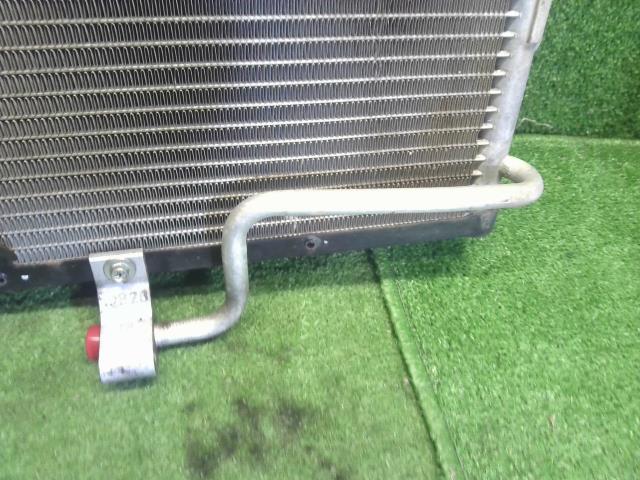 【中古】NV350キャラバン LDF-CW8E26 コンデンサー 55020-3XU1C 自社品番250571 QM1