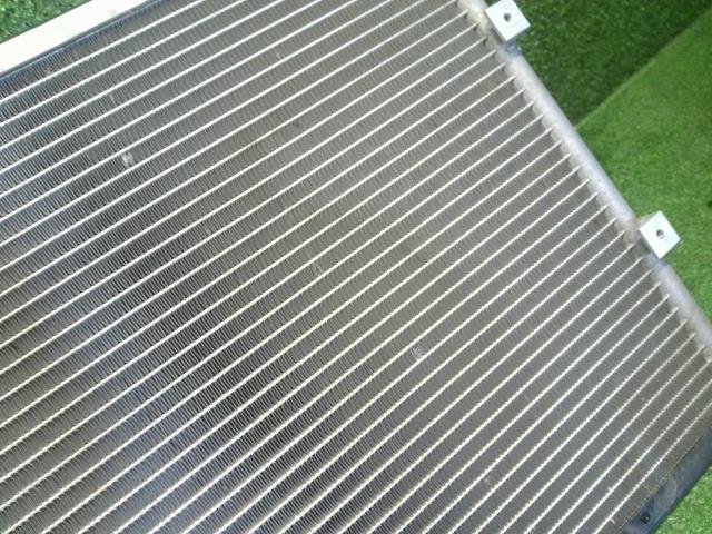 【中古】NV350キャラバン LDF-CW8E26 コンデンサー 55020-3XU1C 自社品番250571 QM1