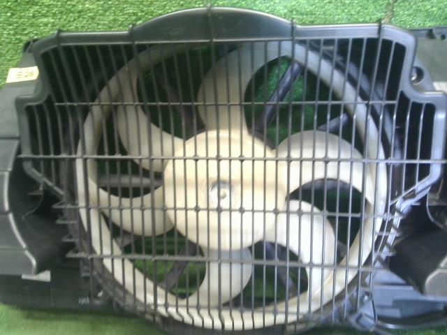 【中古】NV350キャラバン LDF-CW8E26 電動ファン コンデンサー用 92100-3XA0D 自社品番250571 QM1