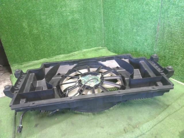 【中古】NV350キャラバン LDF-CW8E26 電動ファン コンデンサー用 92100-3XA0D 自社品番250571 QM1