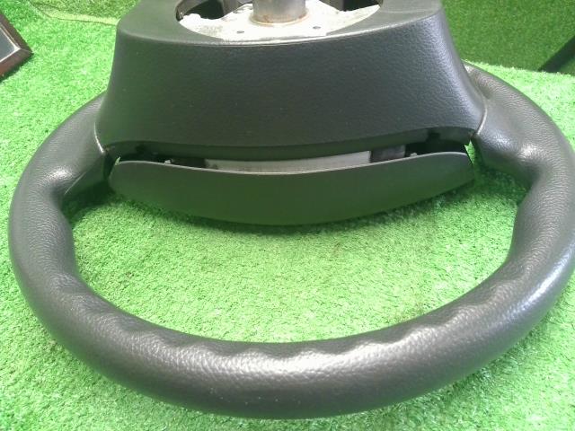 【中古】NV350キャラバン LDF-CW8E26 ステアリングホイール ハンドル　インフレーター欠品 48430-3XA0A 自社品番250571 QM1