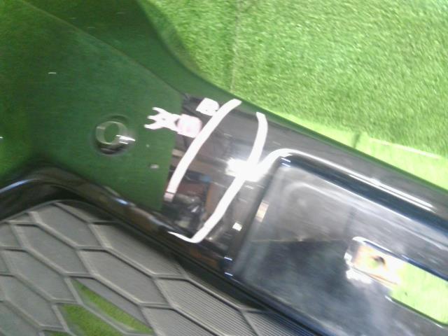 【中古】フィット DAA-GP6 フロントバンパー 71101-T5A-000ZE 自社品番250574 NH731P