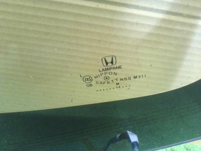 【中古】フィット DAA-GP6 フロントウインドガラス 73111-TAR-J41 自社品番250574 NH731P