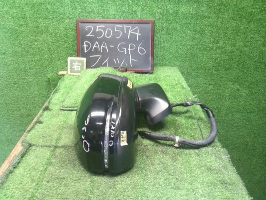 【中古】フィット DAA-GP6 右ドアミラー サイドミラー 76208-T5A-J51 自社品番250574 NH731P