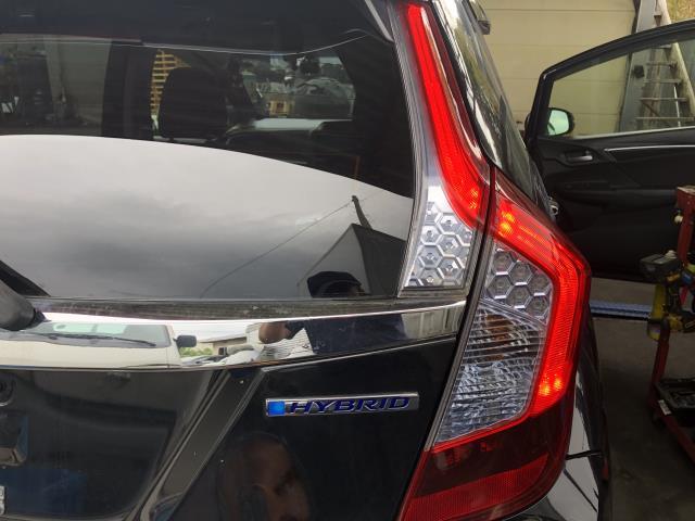 【中古】フィット DAA-GP6 右テールランプ 33500-T5A-J31 自社品番250574 NH731P