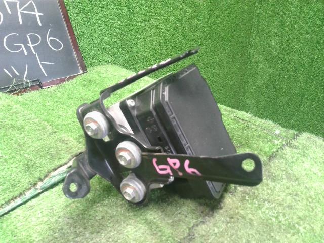 【中古】フィット DAA-GP6 ＡＢＳアクチュエーター 57110-TAX-J11 自社品番250574 NH731P