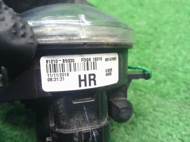 【中古】ハイゼット EBD-S331V 左フォグランプ  自社品番250576 S28