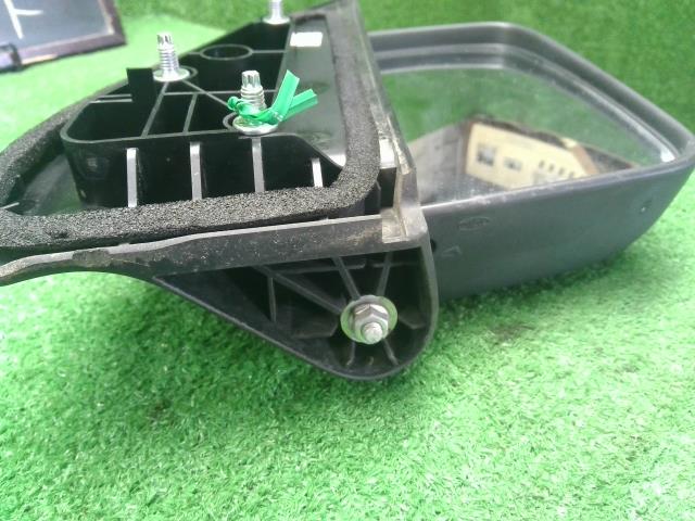 【中古】ハイゼット EBD-S331V 右サイドミラー  自社品番250576 S28