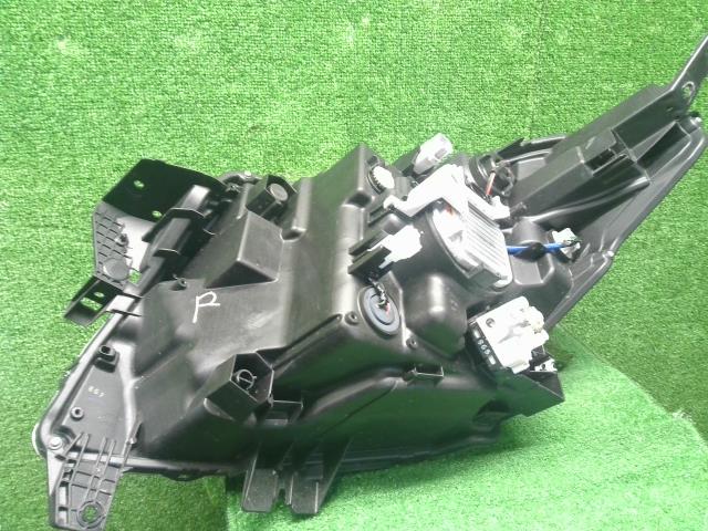 【中古】ソリオ DAA-MA36S 右ヘッドランプＡＳＳＹ  自社品番250578 ZVR