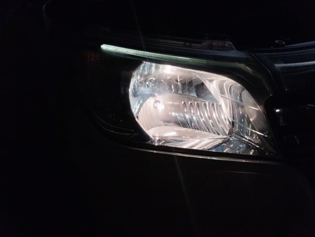 【中古】ソリオ DAA-MA36S 右ヘッドランプＡＳＳＹ  自社品番250578 ZVR