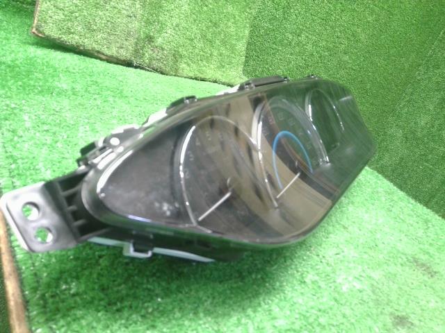 【中古】ソリオ DAA-MA36S スピードメーター  自社品番250578 ZVR