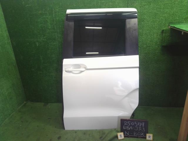 【中古】Ｎ－ＢＯＸ DBA-JF3 左　リア　ドア　 自社品番250579 NH875P