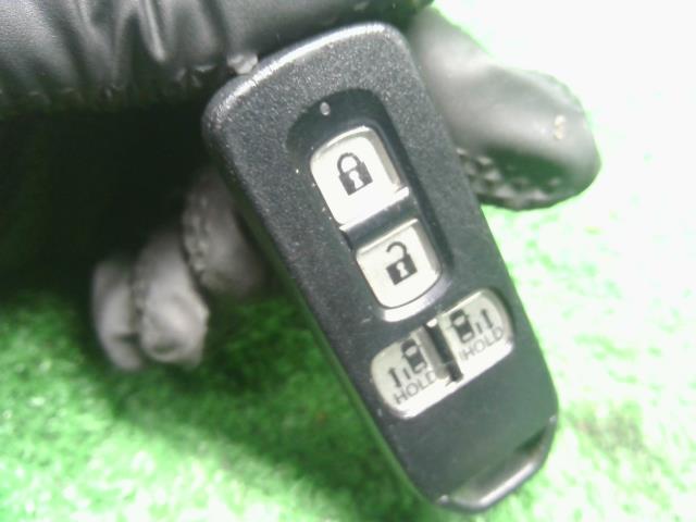 【中古】Ｎ－ＢＯＸ DBA-JF3 キーレス　リモコン  自社品番250579 NH875P