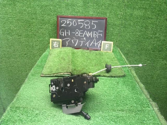【中古】アウディ A4 GH-8EAMBF 右　フロント　ドアロック　ソレノイド　アクチュエーター 402837016 自社品番250585