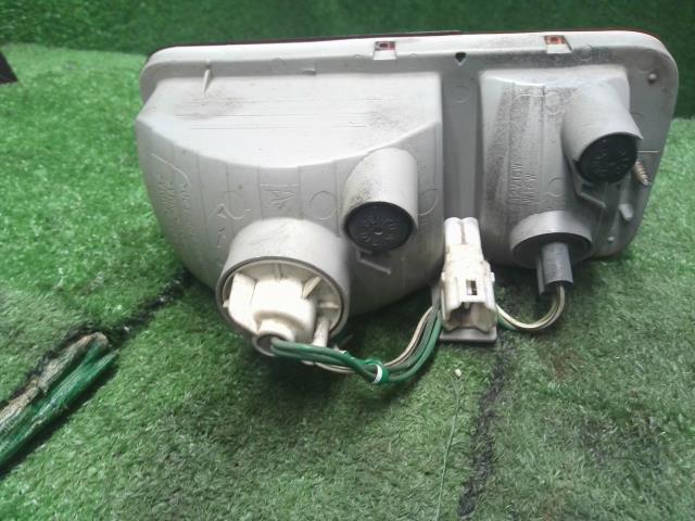 【中古】ハイゼット EBD-S211P 右テールランプ　ブレーキ　ランプ　 81550-B5050 自社品番250593 W20