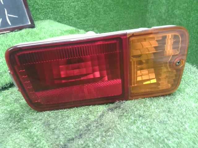 【中古】ハイゼット EBD-S211P 左　テールランプ 　ブレーキ　ランプ　81560-B5050 自社品番250593 W20