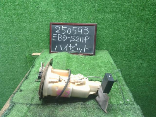 【中古】ハイゼット EBD-S211P 燃料ポンプ　フューエルポンプ 23210-B5030 自社品番250593 W20