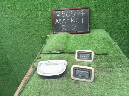 【中古】Ｒ２ ABA-RC1 ルームランプ 84601AG0200R 自社品番250594 02C