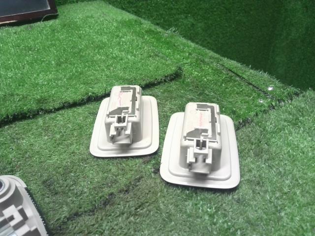 【中古】Ｒ２ ABA-RC1 ルームランプ 84601AG0200R 自社品番250594 02C