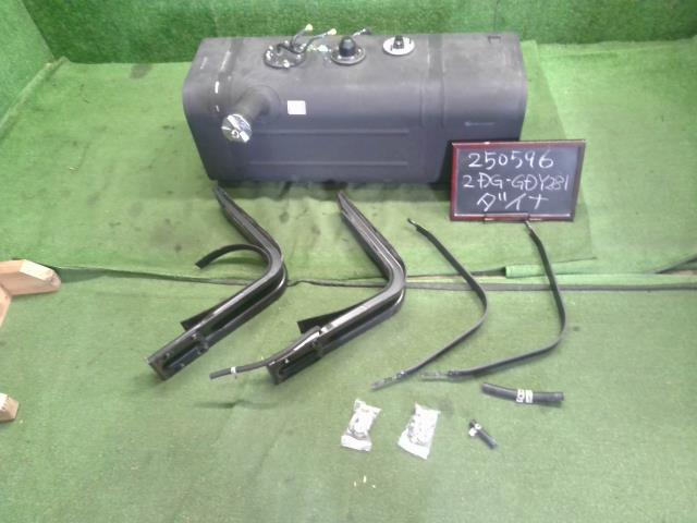 【中古】ダイナ 2DG-GDY281 フューエルタンク 　燃料タンク　77100-25560 自社品番250596