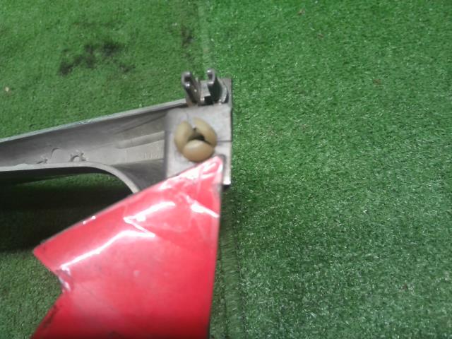 【中古】ランドクルーザープラド Q-LJ78G ラジエータグリル 53101-60090 自社品番250598 183