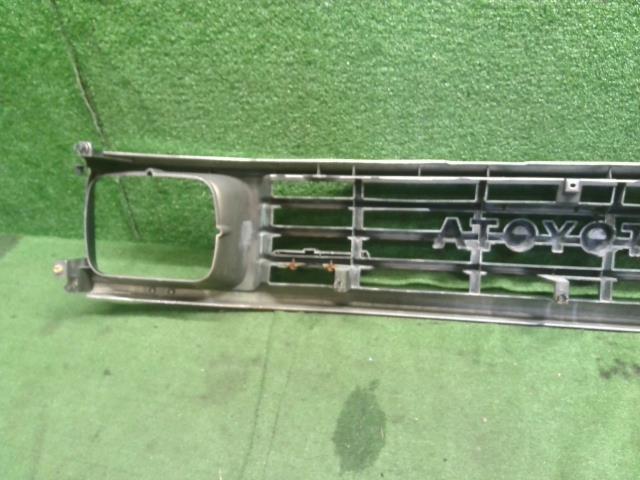 【中古】ランドクルーザープラド Q-LJ78G ラジエータグリル 53101-60090 自社品番250598 183