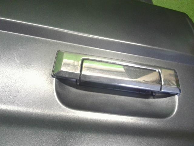 【中古】ランドクルーザープラド Q-LJ78G 左Ｒ リアドアＡＳＳＹ 67004-60050 自社品番250598 183