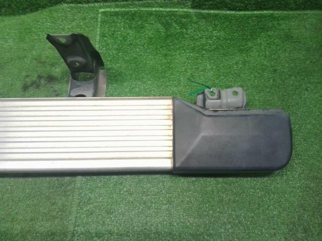 【中古】ランドクルーザープラド Q-LJ78G 右サイドステップ  自社品番250598 183