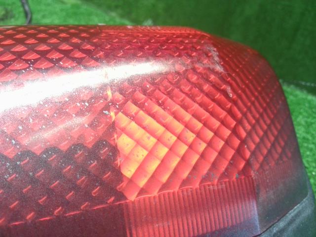 【中古】ランドクルーザープラド Q-LJ78G 右テールランプ 81550-60390 自社品番250598 183