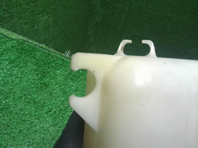 【中古】ランドクルーザープラド Q-LJ78G ラジエータリザーブタンク 16470-54220 自社品番250598 183