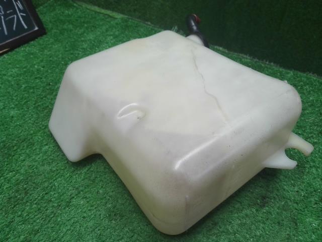 【中古】ランドクルーザープラド Q-LJ78G ラジエータリザーブタンク 16470-54220 自社品番250598 183