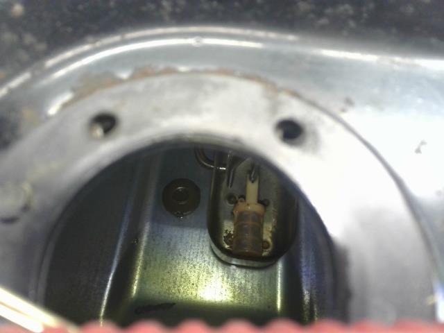 【中古】ランドクルーザープラド Q-LJ78G 燃料タンク　フューエルタンク　 77100-60280 自社品番250598 183