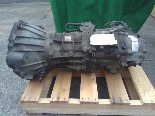 【中古】ランドクルーザープラド Q-LJ78G マニュアル　ミッション　 33030-60830 自社品番250598 183