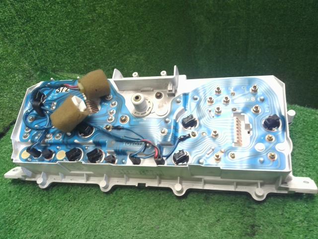 【中古】ランドクルーザープラド Q-LJ78G スピードメーター  自社品番250598 183