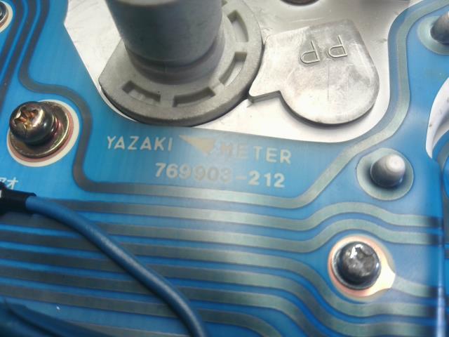 【中古】ランドクルーザープラド Q-LJ78G スピードメーター  自社品番250598 183