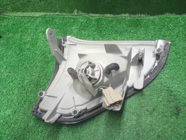 【中古】ランドクルーザープラド Q-LJ78G　左　コーナーランプ　クリアランス　ランプ 81620-60130 自社品番250598 183