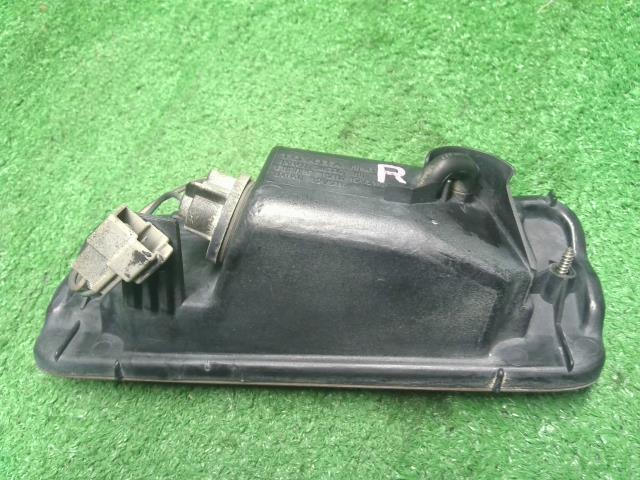 【中古】ランドクルーザープラド Q-LJ78G フロントバンパー用　右側　ウインカー　ランプ 81510-60390 自社品番250598 183