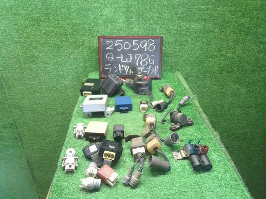 【中古】ランドクルーザープラド Q-LJ78G リレー　コンピューター等　セット  自社品番250598 183