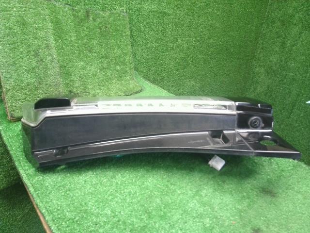 【中古】Ｎ－ＢＯＸ DBA-JF1 右テールランプ 33501-TY0-J71 自社品番250599 NH624P