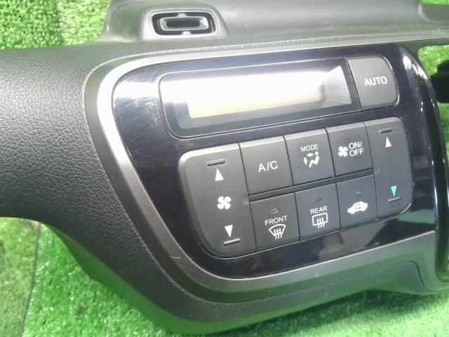 【中古】Ｎ－ＢＯＸ DBA-JF1 エアコン AC スイッチパネル 79601-TY0-N61ZA 自社品番250599 NH624P