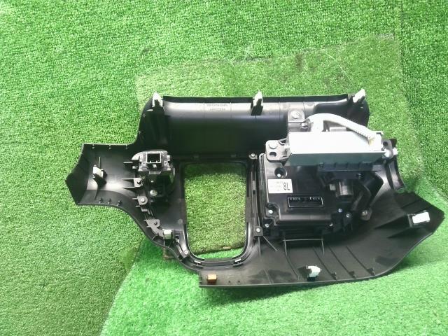 【中古】Ｎ－ＢＯＸ DBA-JF1 エアコン AC スイッチパネル 79601-TY0-N61ZA 自社品番250599 NH624P