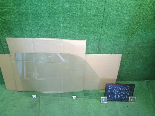 【中古】ハイゼット EBD-S510P 右Ｆフロント ドアガラス 運転席 68101-B5060 自社品番250602 W19
