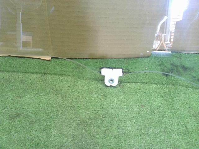 【中古】ハイゼット EBD-S510P 右Ｆフロント ドアガラス 運転席 68101-B5060 自社品番250602 W19