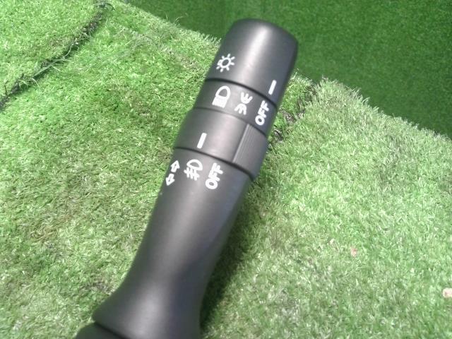 【中古】ハイゼット EBD-S510P ディマースイッチ　ライトスイッチ  84140-B2121 自社品番250602 W19