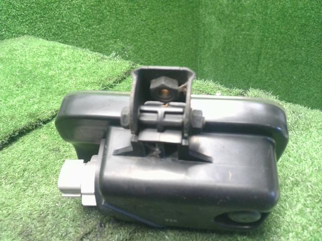 【中古】ハイゼット EBD-S510P 作業灯　荷台　ランプ　 84260-B5030 自社品番250602 W19