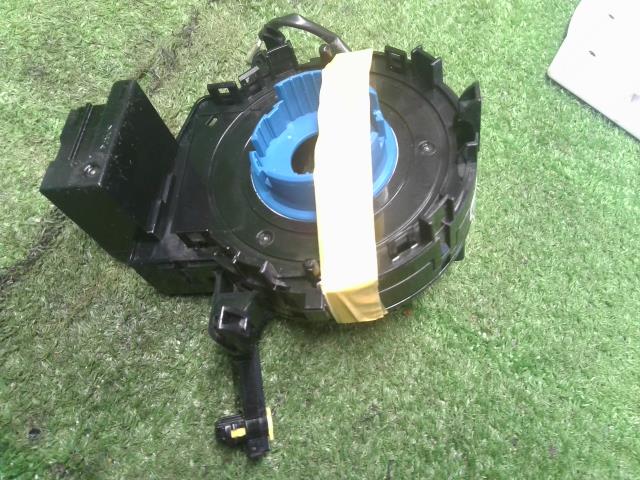 【中古】ハイゼット EBD-S510P スパイラルケーブル 84306-B2080 自社品番250602 W19